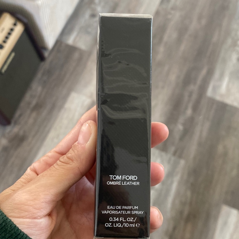 Tom Ford ombré leather .34oz NWT